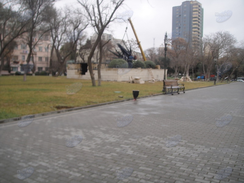 Новое пристанище памятника павшим в войне 1941-45 гг. в Баку - ФОТО