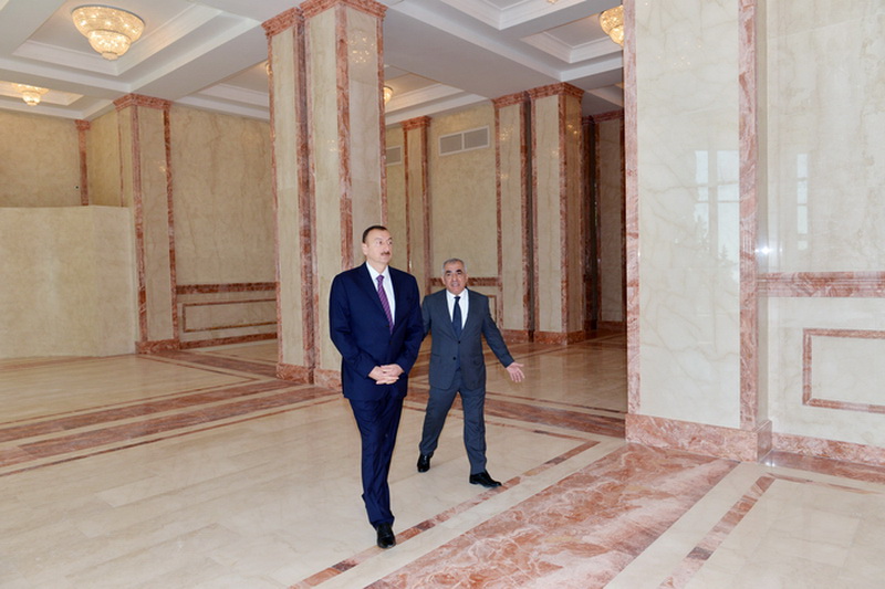 Президент Ильхам Алиев принял участие в церемонии закладки бульвара Белого города и ознакомился с условиями, созданными в Нагорном парке – ОБНОВЛЕНО - ФОТО