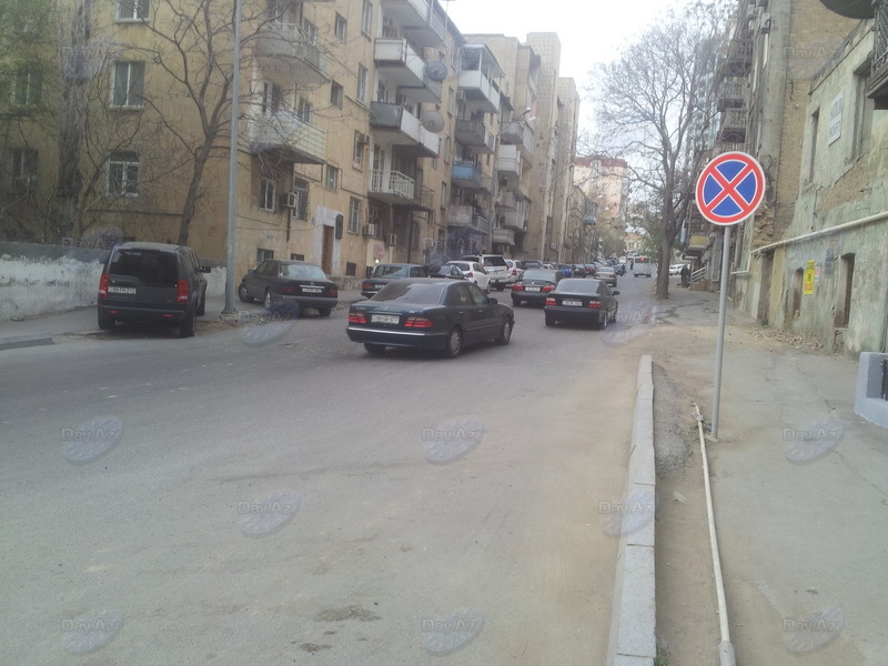 В Баку появились новые запрещающие парковку знаки – КАРТА – ФОТО