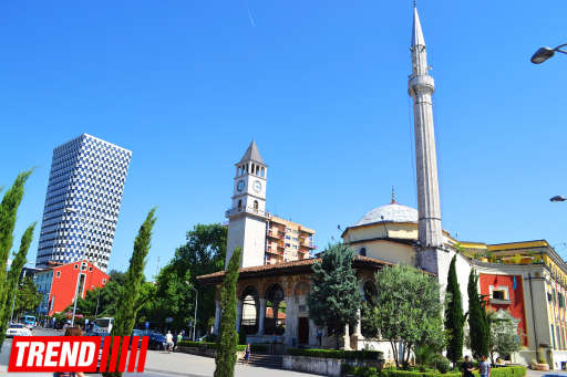 Путешествие по столице Албании - городу-побратиму Гянджи - ФОТО