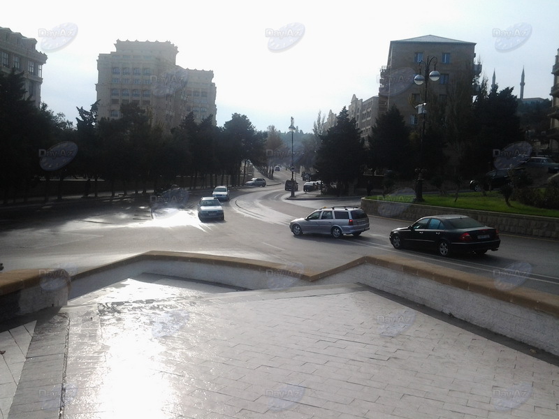 Как центр Баку разгружают от автомобилей - ФОТО
