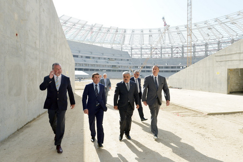 Президент Ильхам Алиев ознакомился с ходом работ по строительству Олимпийского стадиона, ряда дорожных объектов и восстановлению экосреды озера Беюкшор - ОБНОВЛЕНО - ФОТО