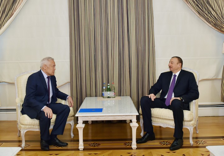 Президент Ильхам Алиев принял посла Казахстана - ФОТО