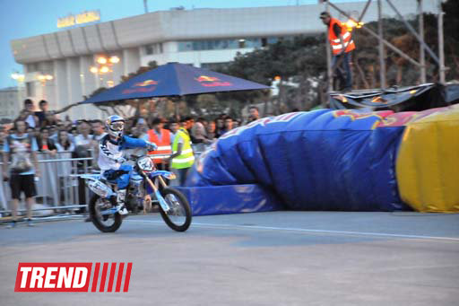 Грандиозное шоу фристайл мотокросса Red Bull X-Fighters Jams в Баку - ОБНОВЛЕНО - ФОТО