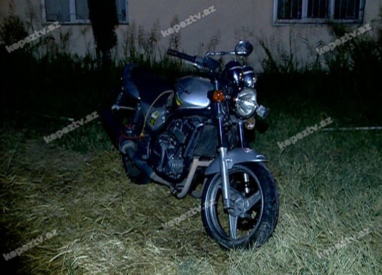 Итальянская мотоциклистка попала в тяжелое ДТП в Гёйгеле - ФОТО