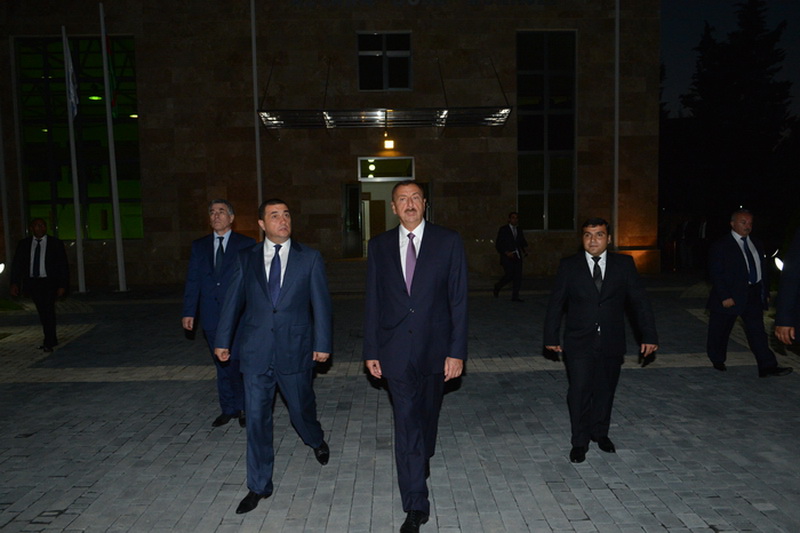 Президент Ильхам Алиев: "В Азербайджане проводится очень продуманная и целенаправленная молодежная политика" - ОБНОВЛЕНО - ФОТО
