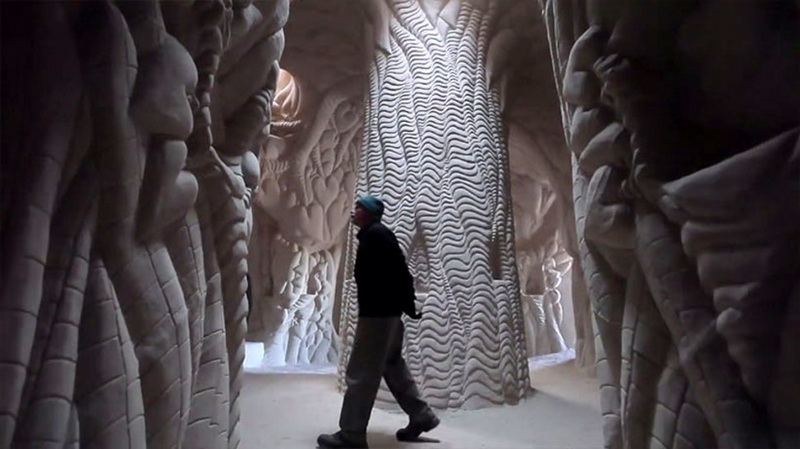 Мужчина 25 лет создавал невероятные пещеры - ФОТО