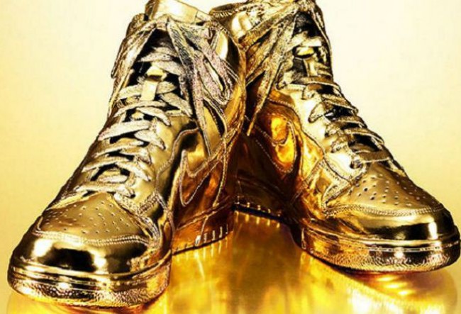 Эксклюзивные кроссовки с золотым покрытием - ФОТО
