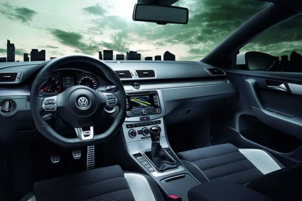 Volkswagen Passat R-Line: скромный тюнинг от производителя - ФОТОСЕССИЯ