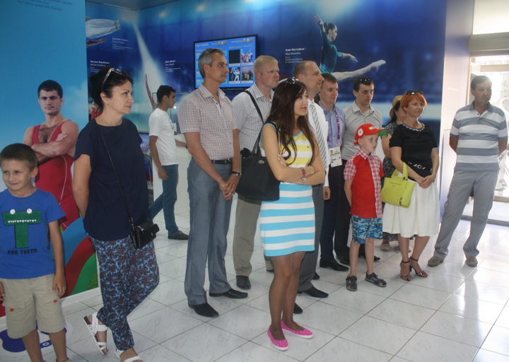 Белорусские дипломаты восхищены Домом болельщиков - ФОТО