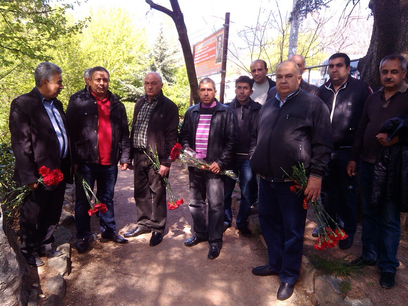 70-летие освобождения Ялты отметили в парке имени азербайджанца - ФОТО