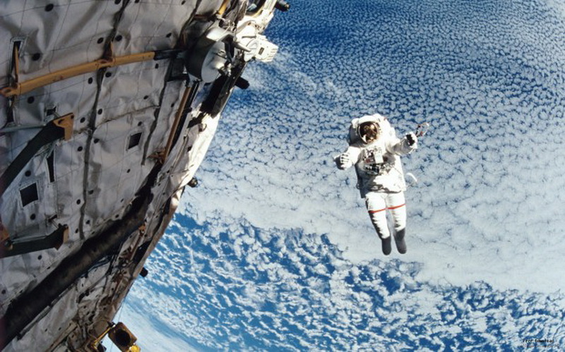 10 способов, которыми открытый космос может убить человека - ФОТО