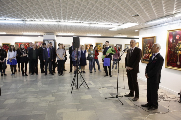 Юбилейная выставка азербайджанского художника в Москве - ФОТО