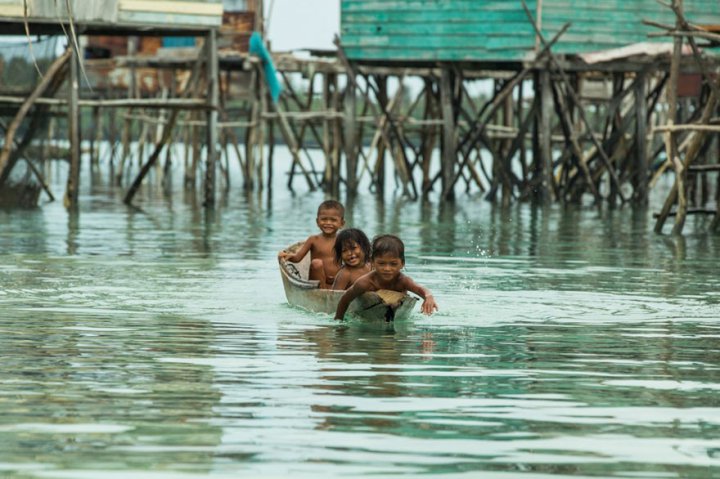 Это племя на Борнео живет в собственном маленьком раю - ФОТОСЕССИЯ