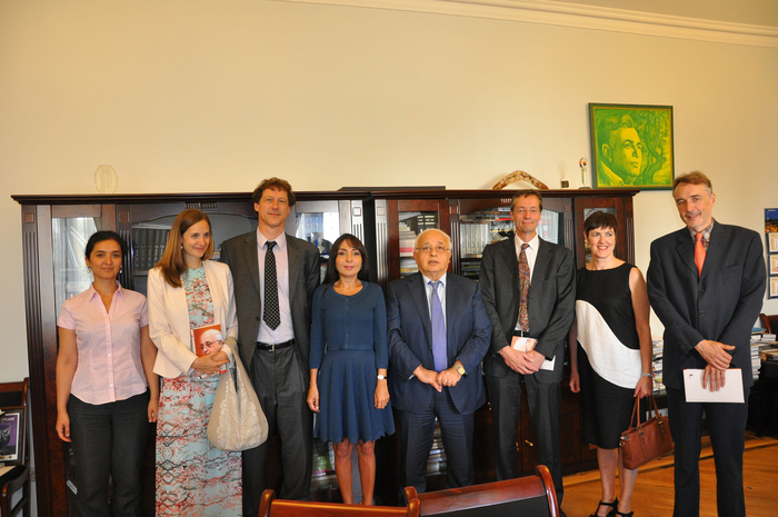 В Кабинете Министров состоялась встреча с учеными Оксфордского университета - ФОТО