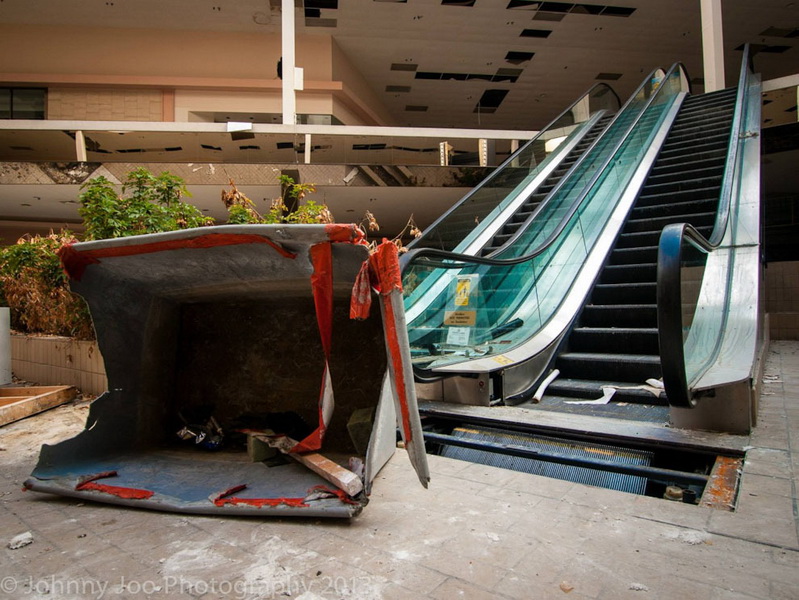 Заброшенные торговые центры в США - ФОТОСЕССИЯ