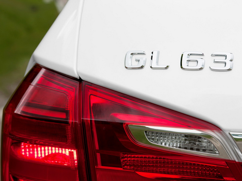 Представлен самый мощный внедорожник Mercedes-Benz GL - ФОТОСЕССИЯ