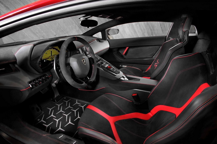 Весь тираж экстремальной версии Lamborghini Aventador раскупили за три месяца - ФОТО