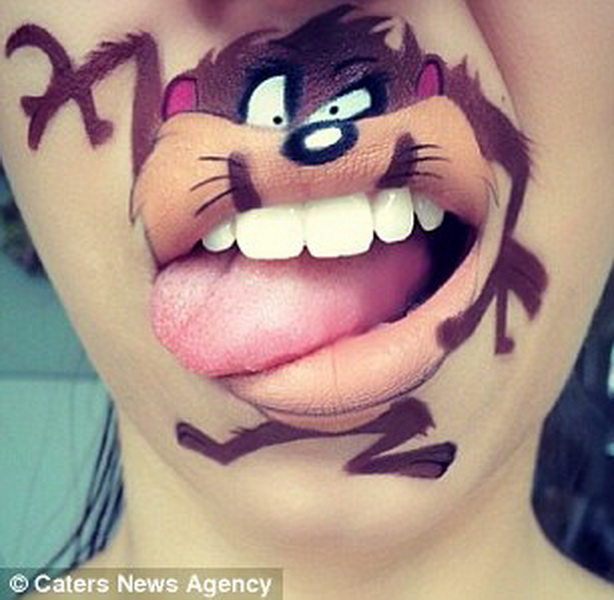 Визажист создает невероятные картинки на своих губах - ФОТО