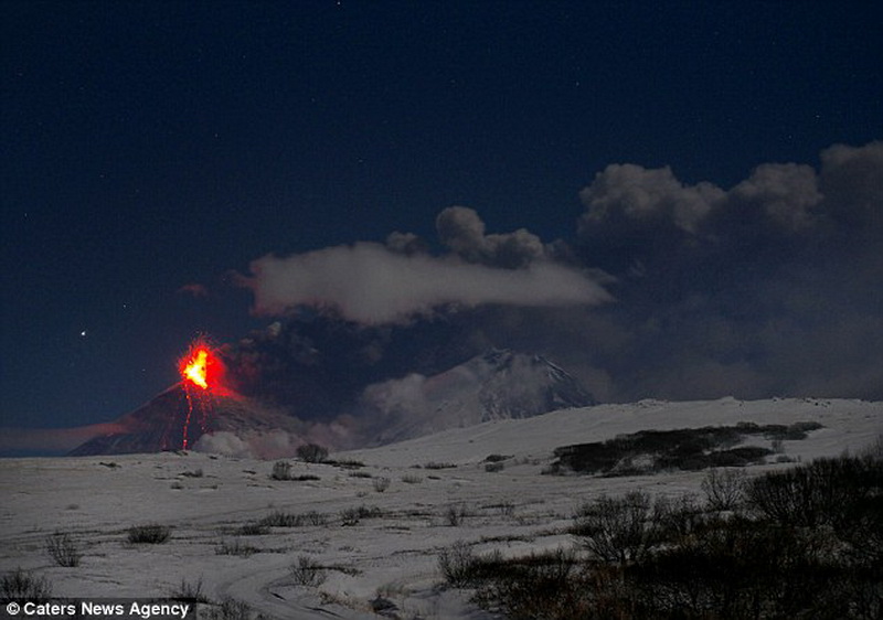 На Камчатке началось мощное извержение вулкана Шивелуч - ОБНОВЛЕНО - ФОТО