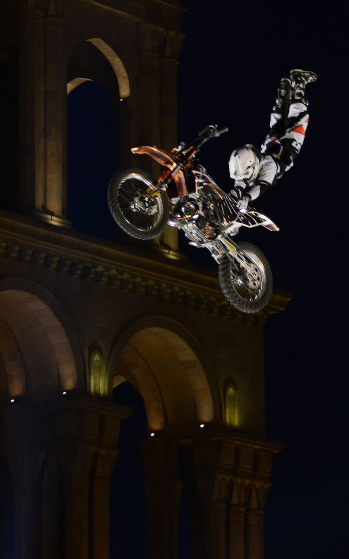 Грандиозное шоу фристайл мотокросса Red Bull X-Fighters Jams в Баку - ОБНОВЛЕНО - ФОТО