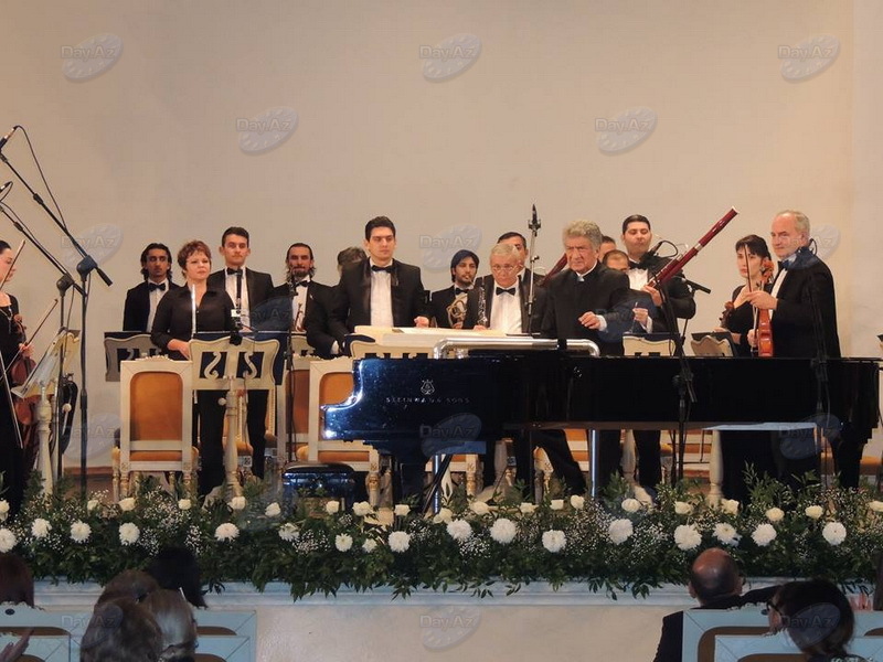 Творческая сцена ÜNS организовала концерт виртуозов Мурада Адыгезалзаде и Эндрю Тайсона в Филармонии - РЕПОРТАЖ - ФОТО