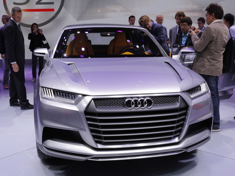 Audi готовит к производству самый большой внедорожник - ФОТО
