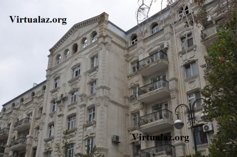Неизвестный богач строит в Баку частный лифт - ФОТО
