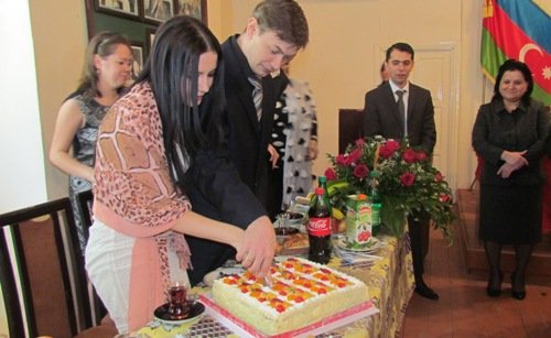 В Баку состоялась свадьба заключенного, отбывающего пожизненный срок - ОБНОВЛЕНО - ФОТО