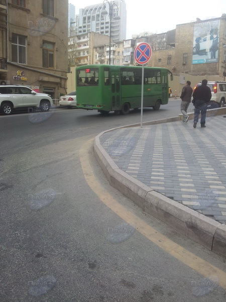 В Баку появились новые запрещающие парковку знаки – КАРТА – ФОТО