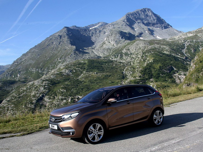 "АвтоВАЗ": Lada XRay должен заработать 3 звезды Euro NCAP - ФОТО