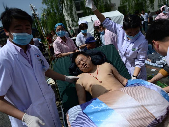 Мощное землетрясение в Китае: число жертв возросло, более 11 тысяч раненых - ОБНОВЛЕНО - ФОТО