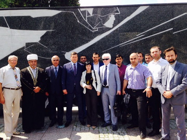 Азербайджанцы Нижнего Новгорода провели день памяти и скорби - ФОТО