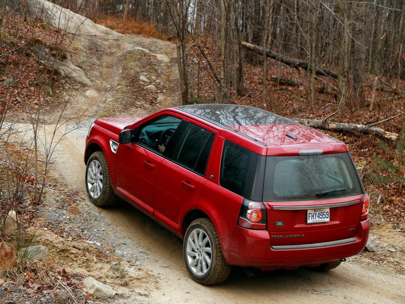 Land Rover Freelander 2 2013 красный