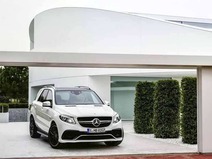 Mercedes-Benz GLE представлен официально - ФОТО