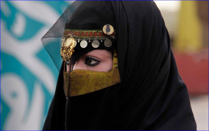 Для женщин Саудовской Аравии ввели очередной запрет - ФОТО