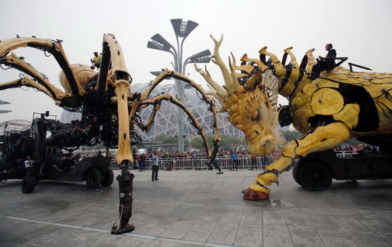Удивительные механические инсталляции в Пекине - ФОТОСЕССИЯ