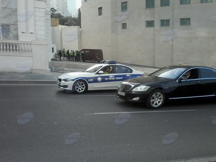 Въезд в центр Баку затрудняют – ФОТО