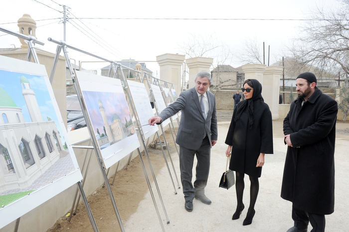 Первая леди Мехрибан Алиева побывала на ряде объектов в Хазарском районе, где предстоят ремонт и капитальная реконструкция - ФОТО