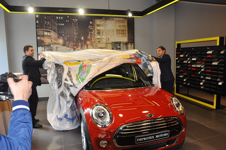 "MINI" открывает первый автосалон в Азербайджане - ФОТО