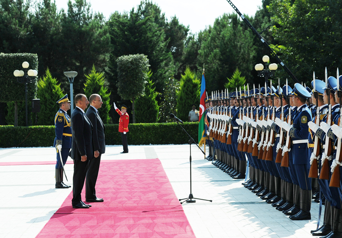 Президент Ильхам Алиев: "Отношения между Азербайджаном и Италией основаны на взаимной поддержке, взаимопонимании и уважении" - ОБНОВЛЕНО - ФОТО