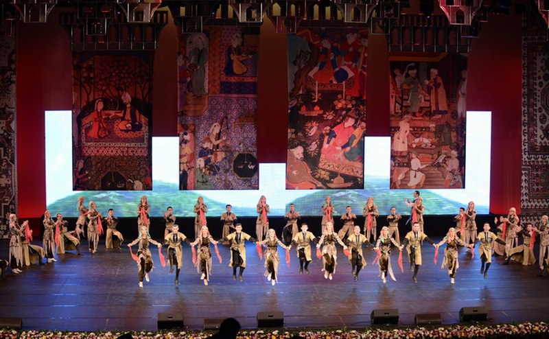В Баку состоялся концерт "Мир азербайджанского танца" - ФОТО