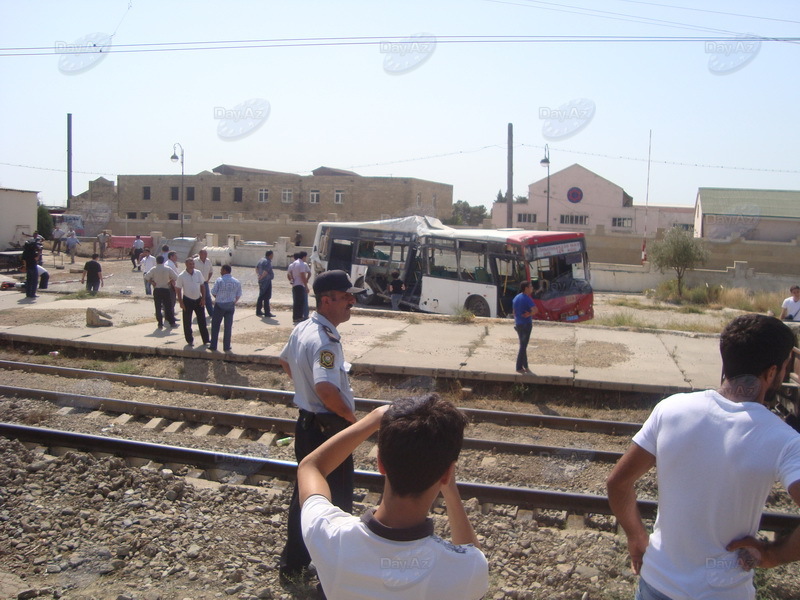 Обнародован полный список раненых и погибших в результате столкновения поезда с автобусом в Баку – ОБНОВЛЕНО – ФОТО - ВИДЕО – ОПРОС
