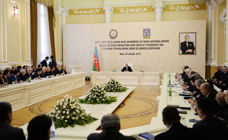 Президент Ильхам Алиев: "Мы превращаем Баку в город парков, скверов" - ОБНОВЛЕНО - ФОТО
