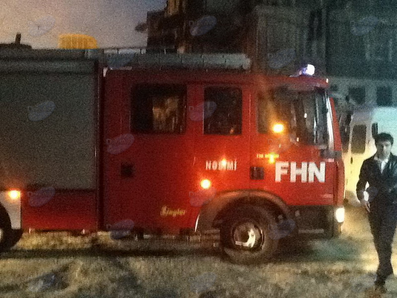 Пожар в центре Баку - ФОТО
