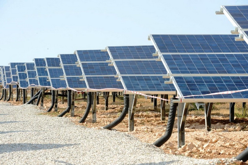 В Баку строится солнечная электростанция - ФОТО