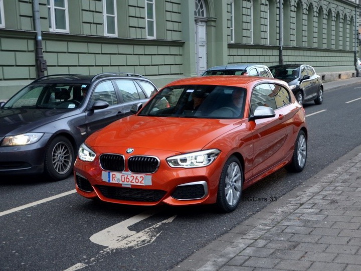 Появились первые фото "заряженной" BMW М135i - ФОТО