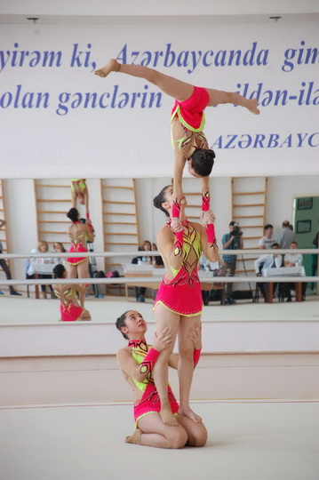 В Баку состоялись соревнования по акробатической гимнастике - ФОТО