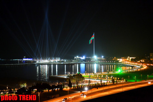 Ночной Баку отмечает финал "Евровидения 2012" - ФОТОСЕССИЯ