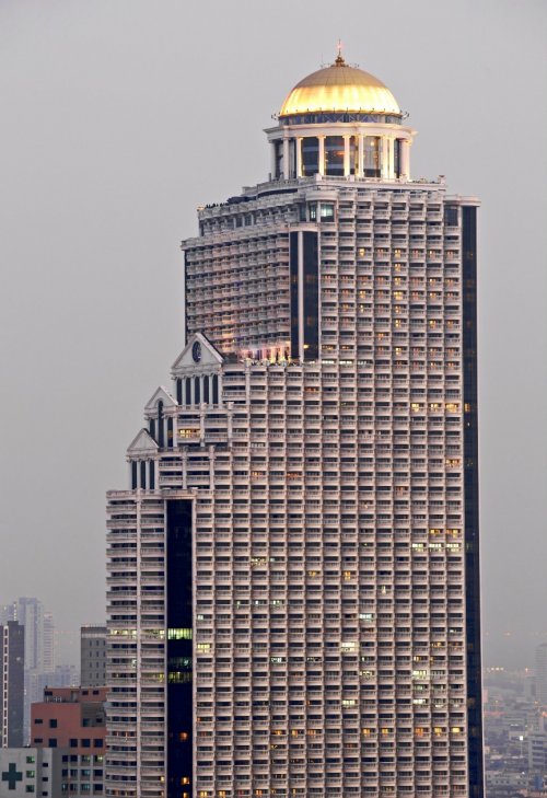Топ-12: Самые высокие отели в мире - ФОТО